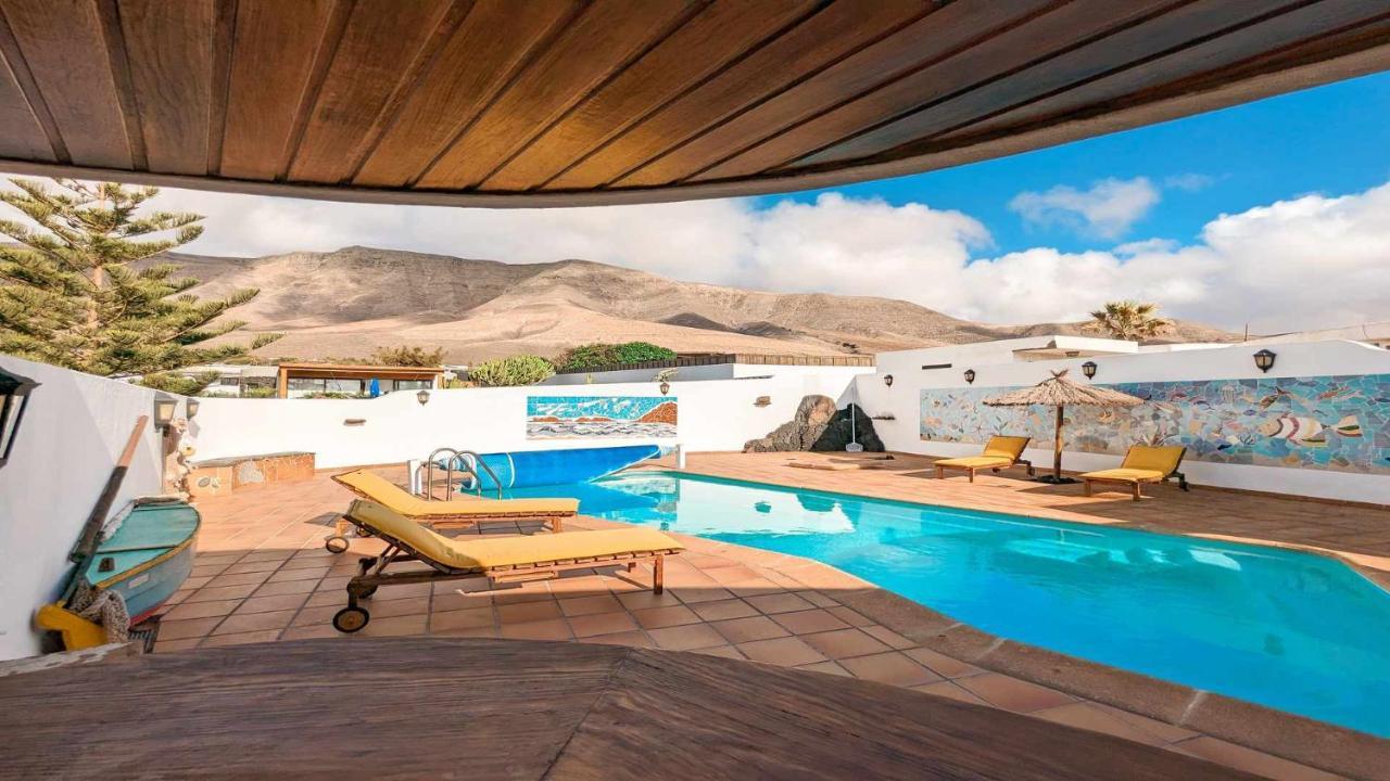 Bungalow Allende Famara Con Piscina Privada Y Ac Exteriér fotografie