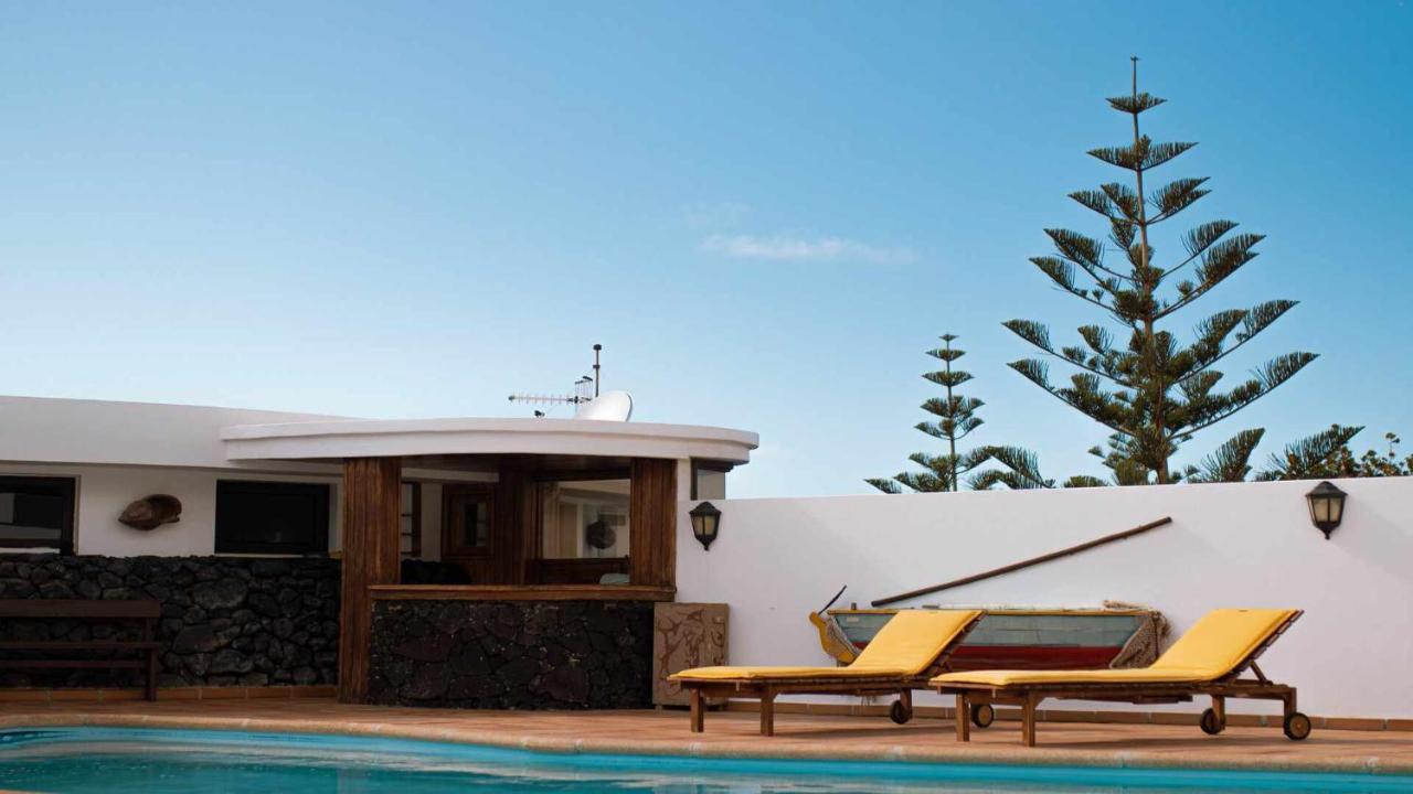 Bungalow Allende Famara Con Piscina Privada Y Ac Exteriér fotografie