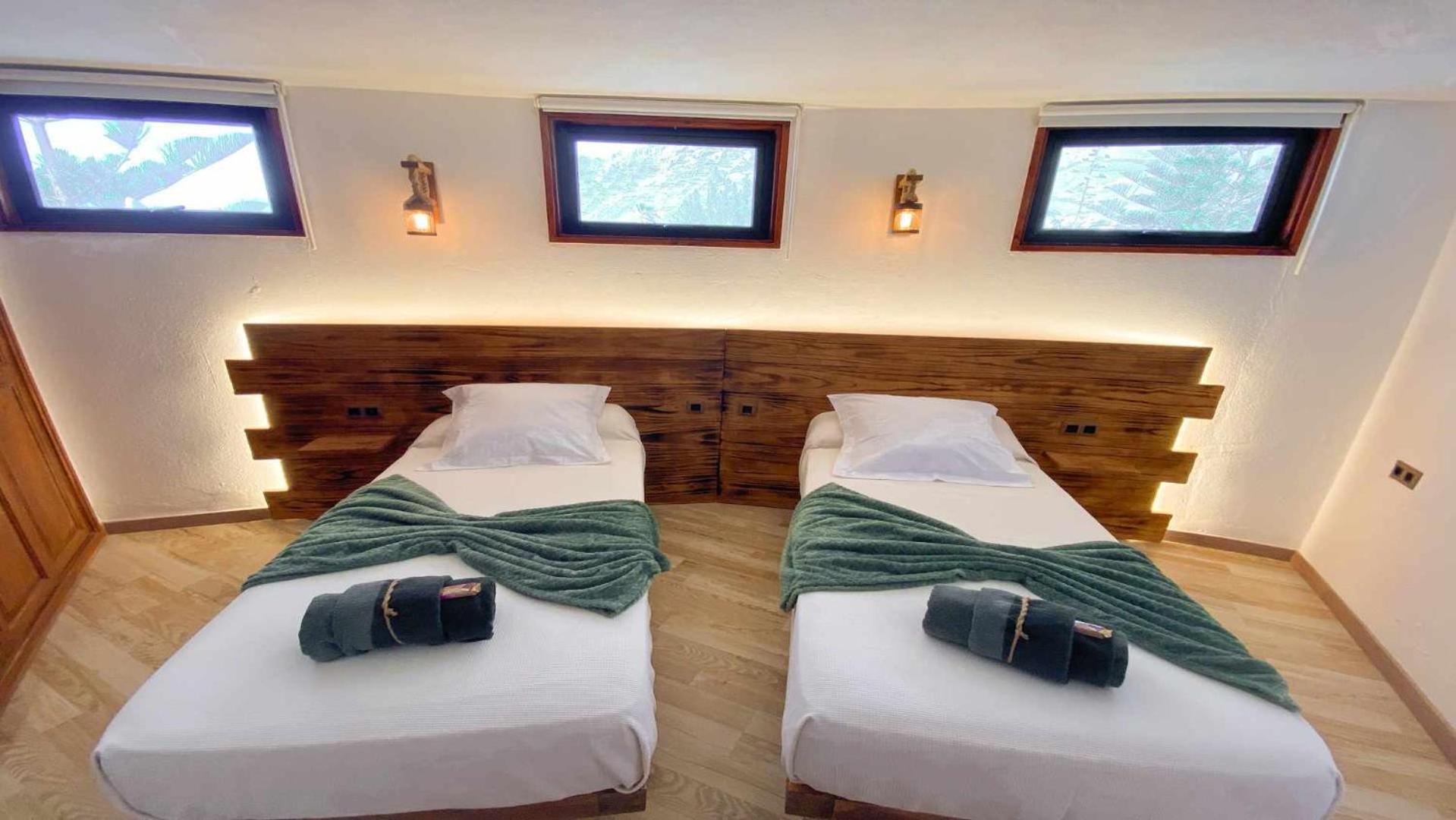 Bungalow Allende Famara Con Piscina Privada Y Ac Exteriér fotografie